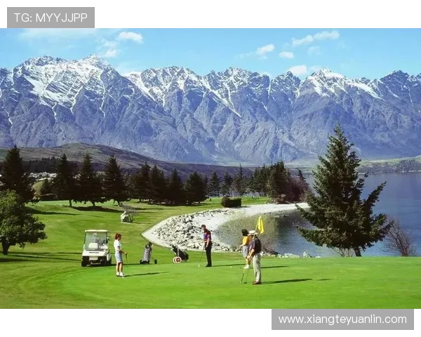 周彦含勇夺中巡赛第九座冠军奖杯再掀高尔夫辉煌新篇章壮丽征程启